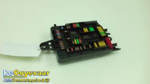 Gebruikte Zekeringkast BMW 3 serie Gran Turismo (F34) 320i 2.0 16V Prijs € 19,99 Margeregeling aangeboden door Autodemontagebedrijf De Ooyevaar