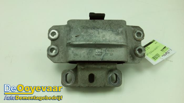 Gebruikte Versnellingsbak Steun Volkswagen Golf VI Variant (AJ5/1KA) 1.4 TSI 160 16V Prijs € 9,99 Margeregeling aangeboden door Autodemontagebedrijf De Ooyevaar