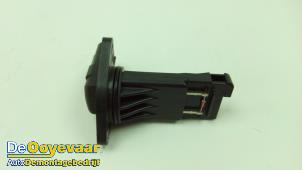 Gebruikte Luchtmassameter Mitsubishi Space Star (A0) 1.0 12V Prijs € 15,00 Margeregeling aangeboden door Autodemontagebedrijf De Ooyevaar