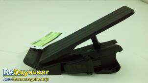 Gebruikte Gaspedaal BMW 3 serie Touring (F31) 316d 2.0 16V Prijs € 5,00 Margeregeling aangeboden door Autodemontagebedrijf De Ooyevaar