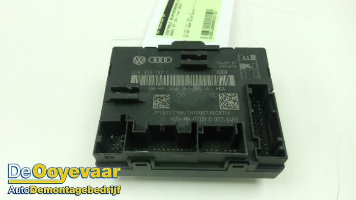 Gebruikte Module Centrale Deurvergrendeling Audi A7 Sportback (4GA/4GF) 3.0 V6 24V TFSI Quattro Prijs € 9,99 Margeregeling aangeboden door Autodemontagebedrijf De Ooyevaar