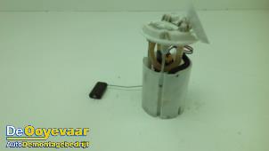 Gebruikte Brandstofpomp Elektrisch Renault Megane III Grandtour (KZ) 1.5 dCi 110 Prijs € 9,99 Margeregeling aangeboden door Autodemontagebedrijf De Ooyevaar