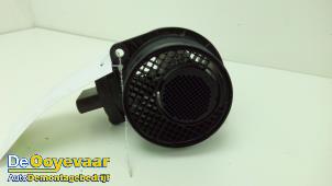 Gebruikte Luchtmassameter Audi A4 Avant (B7) 2.0 TDI Prijs € 9,99 Margeregeling aangeboden door Autodemontagebedrijf De Ooyevaar