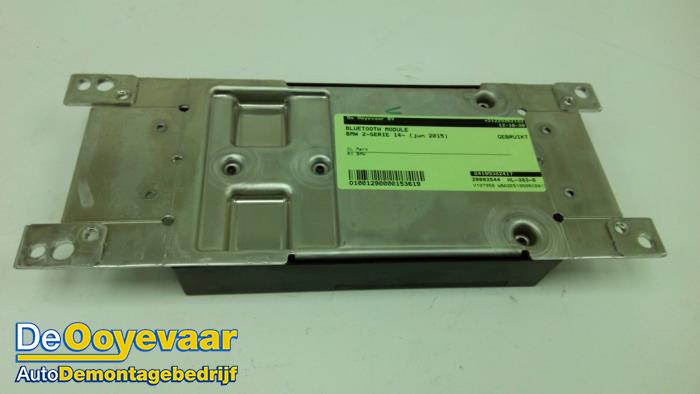 Gebruikte Bluetooth module BMW 2 serie Gran Tourer (F46) 218d 2.0 TwinPower Turbo 16V Prijs € 39,99 Margeregeling aangeboden door Autodemontagebedrijf De Ooyevaar