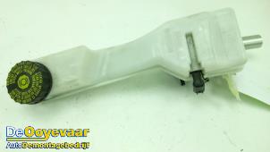 Gebruikte Hoofdremcilinder BMW 2 serie Gran Tourer (F46) 218d 2.0 TwinPower Turbo 16V Prijs € 39,99 Margeregeling aangeboden door Autodemontagebedrijf De Ooyevaar