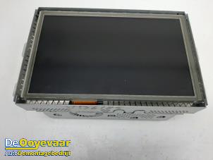 Gebruikte Navigatie Display Landrover Range Rover Prijs € 169,99 Margeregeling aangeboden door Autodemontagebedrijf De Ooyevaar