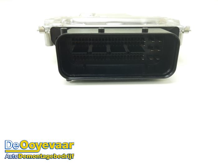 Computer Motormanagement van een Mitsubishi L-200 2.2 DI-D 4WD 2020