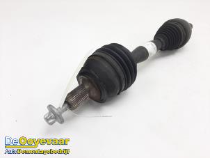 Gebruikte Steekas links-voor Mercedes A (W176) 1.5 A-180 CDI, A-180d 16V Prijs € 69,99 Margeregeling aangeboden door Autodemontagebedrijf De Ooyevaar