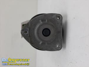 Gebruikte Mac Phersonpoot rechts-voor Mercedes A (W176) 1.5 A-180 CDI, A-180d 16V Prijs € 79,99 Margeregeling aangeboden door Autodemontagebedrijf De Ooyevaar