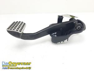 Gebruikte Rempedaal Mercedes GLC Coupe (C253) 3.0 43 AMG V6 Turbo 4-Matic Prijs € 25,00 Margeregeling aangeboden door Autodemontagebedrijf De Ooyevaar