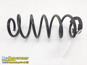 Gebruikte Schroefveer achter Mitsubishi Space Star (A0) 1.2 12V Prijs € 15,00 Margeregeling aangeboden door Autodemontagebedrijf De Ooyevaar