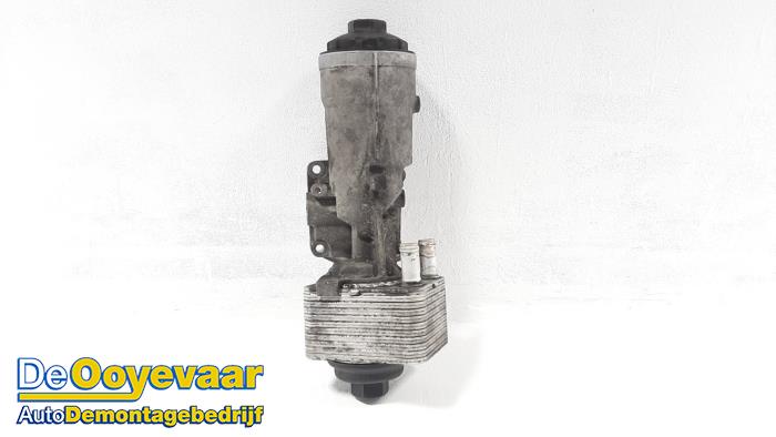 Gebruikte Oliefilterhuis Volkswagen Golf V (1K1) 2.0 TDI 16V Prijs € 15,00 Margeregeling aangeboden door Autodemontagebedrijf De Ooyevaar