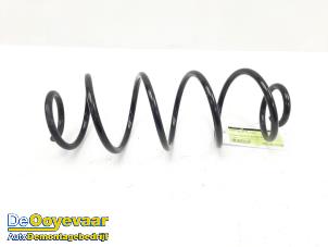 Gebruikte Veerschroef achter Peugeot 308 SW (L4/L9/LC/LJ/LR) 1.6 BlueHDi 120 Prijs € 19,99 Margeregeling aangeboden door Autodemontagebedrijf De Ooyevaar