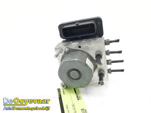 Gebruikte ABS Pomp Peugeot 308 SW (L4/L9/LC/LJ/LR) 1.6 BlueHDi 120 Prijs € 75,00 Margeregeling aangeboden door Autodemontagebedrijf De Ooyevaar