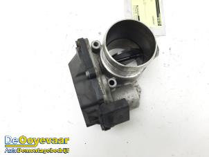 Gebruikte Gasklephuis Ford Focus 3 Wagon 1.6 TDCi 16V Prijs € 29,99 Margeregeling aangeboden door Autodemontagebedrijf De Ooyevaar