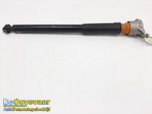 Gebruikte Schokbreker links-achter Infiniti Q30 (H15) 1.5d Prijs € 39,99 Margeregeling aangeboden door Autodemontagebedrijf De Ooyevaar