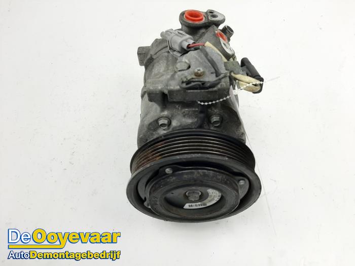 Gebruikte Pomp Airco Mercedes A (W176) 1.5 A-180 CDI, A-180d 16V Prijs € 89,99 Margeregeling aangeboden door Autodemontagebedrijf De Ooyevaar