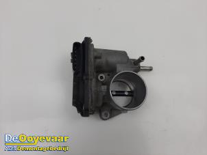 Gebruikte Gasklephuis Toyota Yaris III (P13) 1.5 16V Hybrid Prijs € 19,99 Margeregeling aangeboden door Autodemontagebedrijf De Ooyevaar