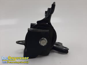 Gebruikte Motorrubber Citroen C-Crosser 2.4 16V Prijs € 9,99 Margeregeling aangeboden door Autodemontagebedrijf De Ooyevaar