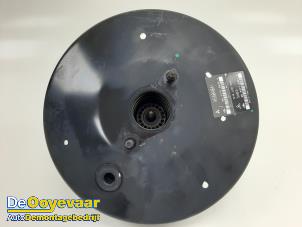 Gebruikte Rembekrachtiger Citroen C-Crosser 2.4 16V Prijs € 49,99 Margeregeling aangeboden door Autodemontagebedrijf De Ooyevaar