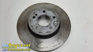 Gebruikte Remschijf voor Mercedes C (W205) C-220 2.2 CDI BlueTEC, C-220 d 16V Prijs € 19,99 Margeregeling aangeboden door Autodemontagebedrijf De Ooyevaar