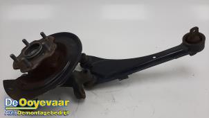 Gebruikte Fusee rechts-achter Toyota Auris (E18) 1.8 16V Hybrid Prijs € 25,00 Margeregeling aangeboden door Autodemontagebedrijf De Ooyevaar