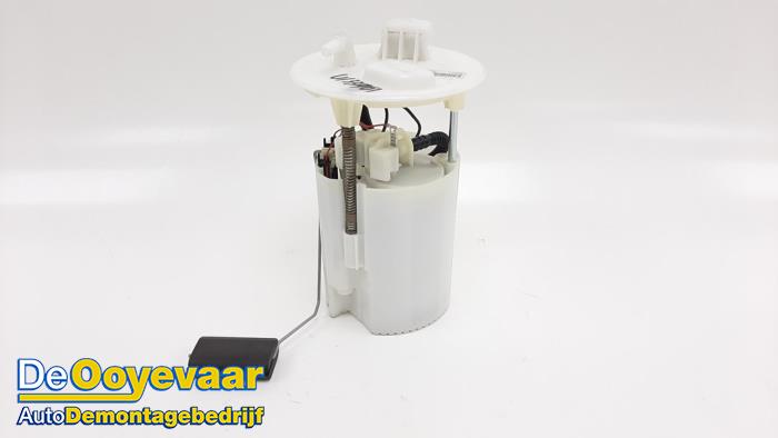 Gebruikte Tank element Pomp Smart Forfour (453) 1.0 12V Prijs € 19,99 Margeregeling aangeboden door Autodemontagebedrijf De Ooyevaar