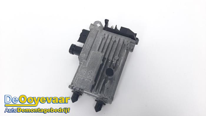 Gebruikte Start/Stop computer Peugeot 308 SW (L4/L9/LC/LJ/LR) 1.2 12V e-THP PureTech 130 Prijs € 29,99 Margeregeling aangeboden door Autodemontagebedrijf De Ooyevaar
