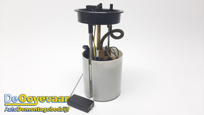 Gebruikte Tank element Pomp Seat Ibiza IV SC (6J1) 1.4 TDI Prijs € 9,99 Margeregeling aangeboden door Autodemontagebedrijf De Ooyevaar