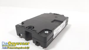 Gebruikte Computer Diversen Renault Megane III Grandtour (KZ) 2.0 16V CVT Prijs € 15,00 Margeregeling aangeboden door Autodemontagebedrijf De Ooyevaar