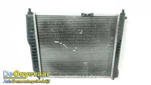 Radiateur van een Daewoo Kalos (SF48) 1.4 16V 2005