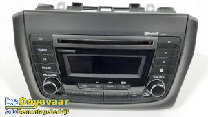 Gebruikte Radio CD Speler Suzuki Swift (ZC/ZD) 1.2 Dual Jet 16V Prijs € 94,99 Margeregeling aangeboden door Autodemontagebedrijf De Ooyevaar