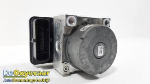 Gebruikte ABS Pomp Ford Ka+ 1.2 Ti-VCT Prijs € 199,99 Margeregeling aangeboden door Autodemontagebedrijf De Ooyevaar