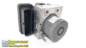 Gebruikte ABS Pomp Citroen C4 Grand Picasso (3A) 1.6 HDiF 115 Prijs € 165,00 Margeregeling aangeboden door Autodemontagebedrijf De Ooyevaar