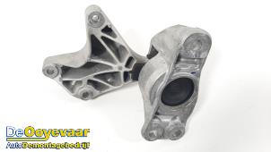 Gebruikte Motorrubber Nissan Micra (K14) 0.9 IG-T 12V Prijs € 29,99 Margeregeling aangeboden door Autodemontagebedrijf De Ooyevaar