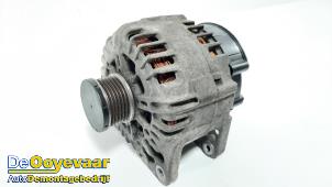 Gebruikte Dynamo Renault Megane III Grandtour (KZ) 2.0 16V CVT Prijs € 39,99 Margeregeling aangeboden door Autodemontagebedrijf De Ooyevaar