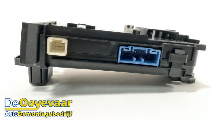 Gebruikte Bodycontrol Module Mazda CX-5 II (KF) 2.5 SkyActiv-G 194 16V 4WD Prijs € 59,99 Margeregeling aangeboden door Autodemontagebedrijf De Ooyevaar