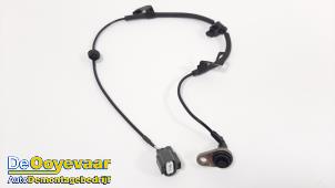 Gebruikte ABS Sensor Mitsubishi L-200 2.2 DI-D 4WD Prijs € 15,00 Margeregeling aangeboden door Autodemontagebedrijf De Ooyevaar