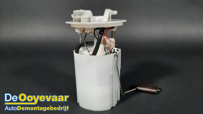Gebruikte Tank element Pomp Smart Forfour (453) 0.9 TCE 12V Prijs € 19,99 Margeregeling aangeboden door Autodemontagebedrijf De Ooyevaar