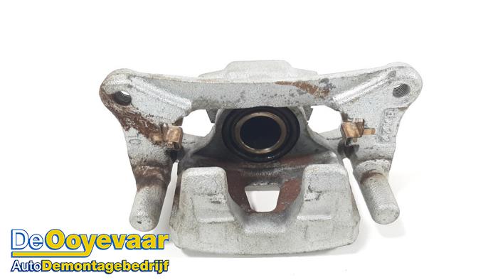 Remklauw (Tang) links-achter van een Mitsubishi Outlander (CW) 2.2 DI-D 16V 4x4 2009