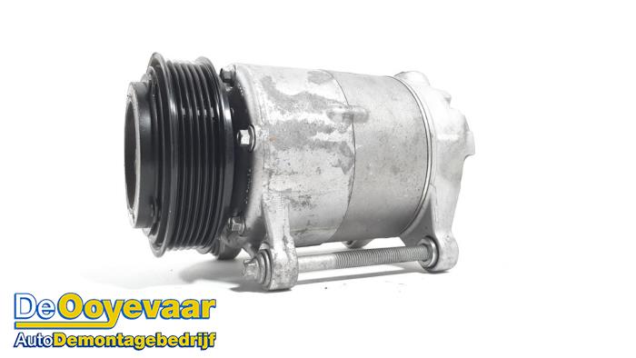Gebruikte Pomp Airco BMW 5 serie Touring (F11) 518d 16V Prijs € 149,99 Margeregeling aangeboden door Autodemontagebedrijf De Ooyevaar