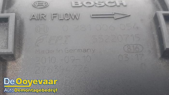 Luchtmassameter van een Fiat Punto Evo (199) 1.3 JTD Multijet 85 16V Euro 5 2011