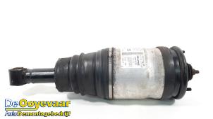 Gebruikte Luchtbalg Landrover Range Rover Sport (LS) 3.0 S TDV6 Prijs € 69,99 Margeregeling aangeboden door Autodemontagebedrijf De Ooyevaar