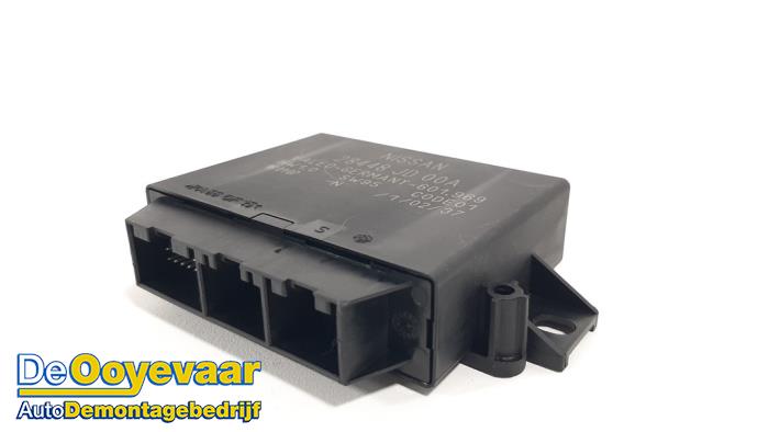 Gebruikte Module PDC Nissan Qashqai (J10) 2.0 16V 4x4 Prijs € 19,99 Margeregeling aangeboden door Autodemontagebedrijf De Ooyevaar