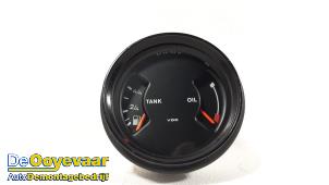 Gebruikte Brandstofmeter Porsche 911 3.0 SC Prijs € 125,00 Margeregeling aangeboden door Autodemontagebedrijf De Ooyevaar