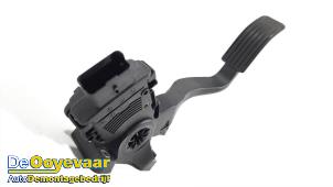 Gebruikte Gaspedaalpositie Sensor Peugeot 2008 (CU) 1.6 BlueHDi 120 Prijs € 5,00 Margeregeling aangeboden door Autodemontagebedrijf De Ooyevaar