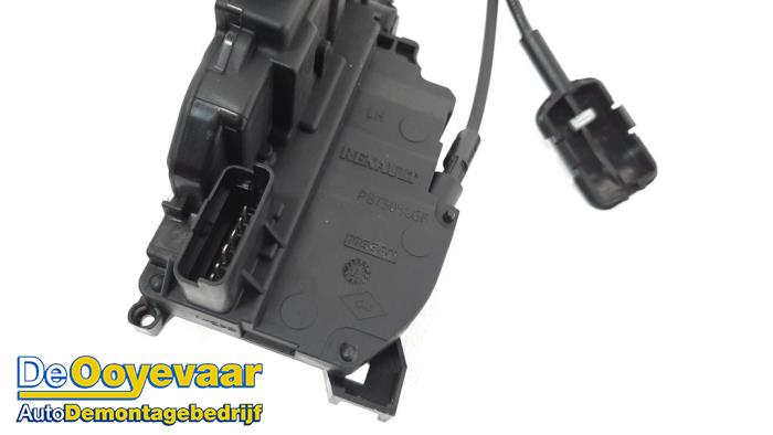 Deurslot Mechaniek 4Deurs links-achter van een Renault Grand Scénic III (JZ) 1.5 dCi 110 2014