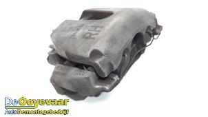 Gebruikte Remklauw (Tang) rechts-voor Ford Transit Connect (PJ2) 1.6 TDCi 16V 75 Prijs € 9,99 Margeregeling aangeboden door Autodemontagebedrijf De Ooyevaar