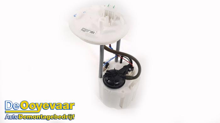 Gebruikte Tank element Pomp Opel Astra K 1.2 Turbo 12V Prijs € 29,99 Margeregeling aangeboden door Autodemontagebedrijf De Ooyevaar