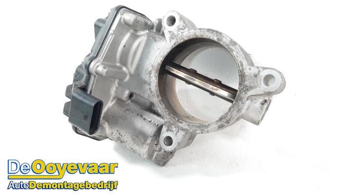 Gebruikte Gasklephuis Mercedes E (W213) E-200d 2.0 Turbo 16V Prijs € 19,99 Margeregeling aangeboden door Autodemontagebedrijf De Ooyevaar